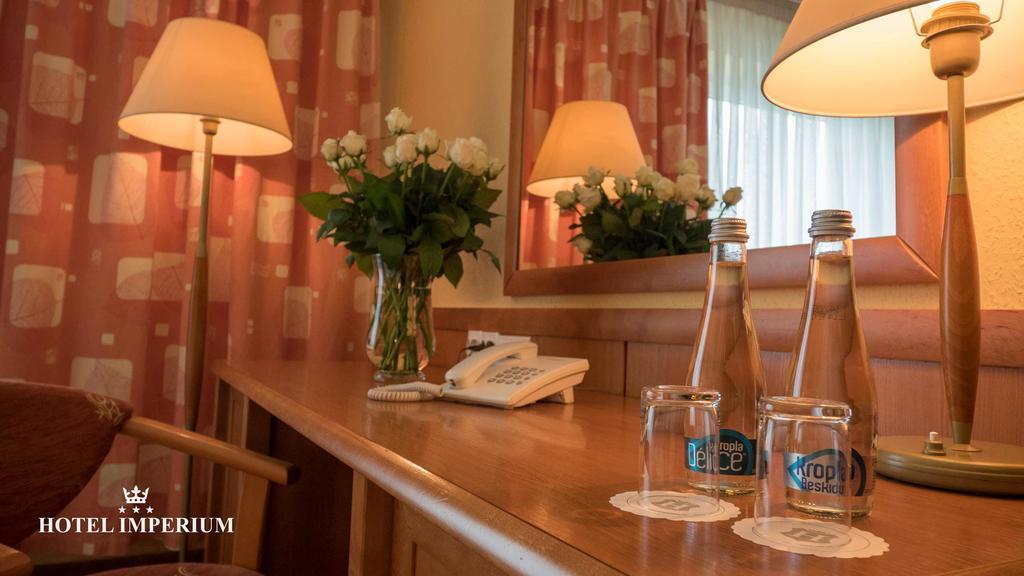 Hotel Imperium Pszczyna Buitenkant foto
