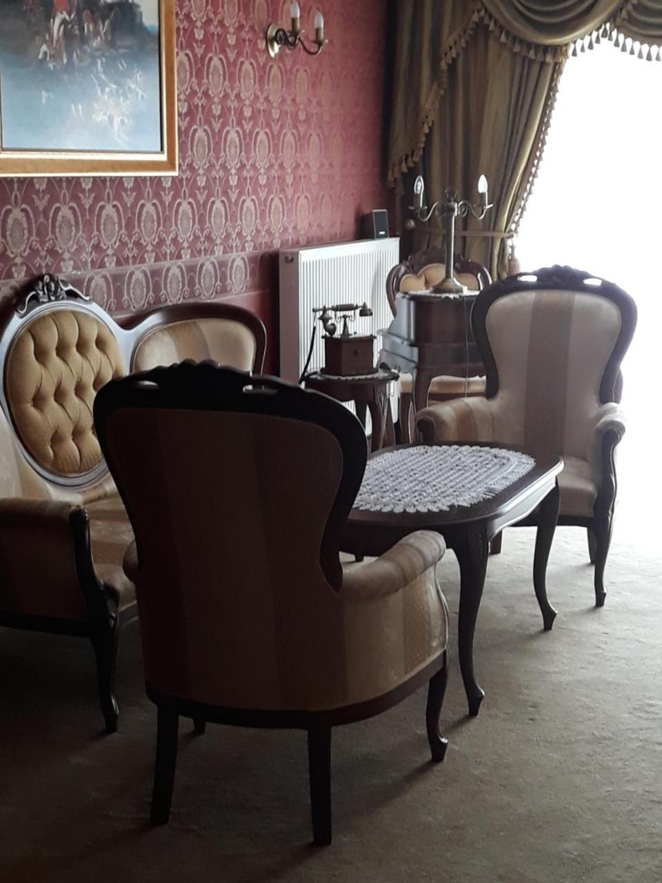 Hotel Imperium Pszczyna Buitenkant foto